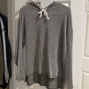 Hi-low light sweatshirt